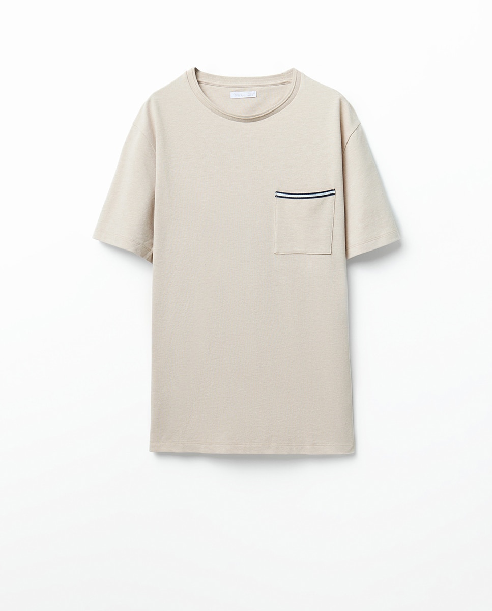 T-shirt com Fita e Bolso Torrado-5