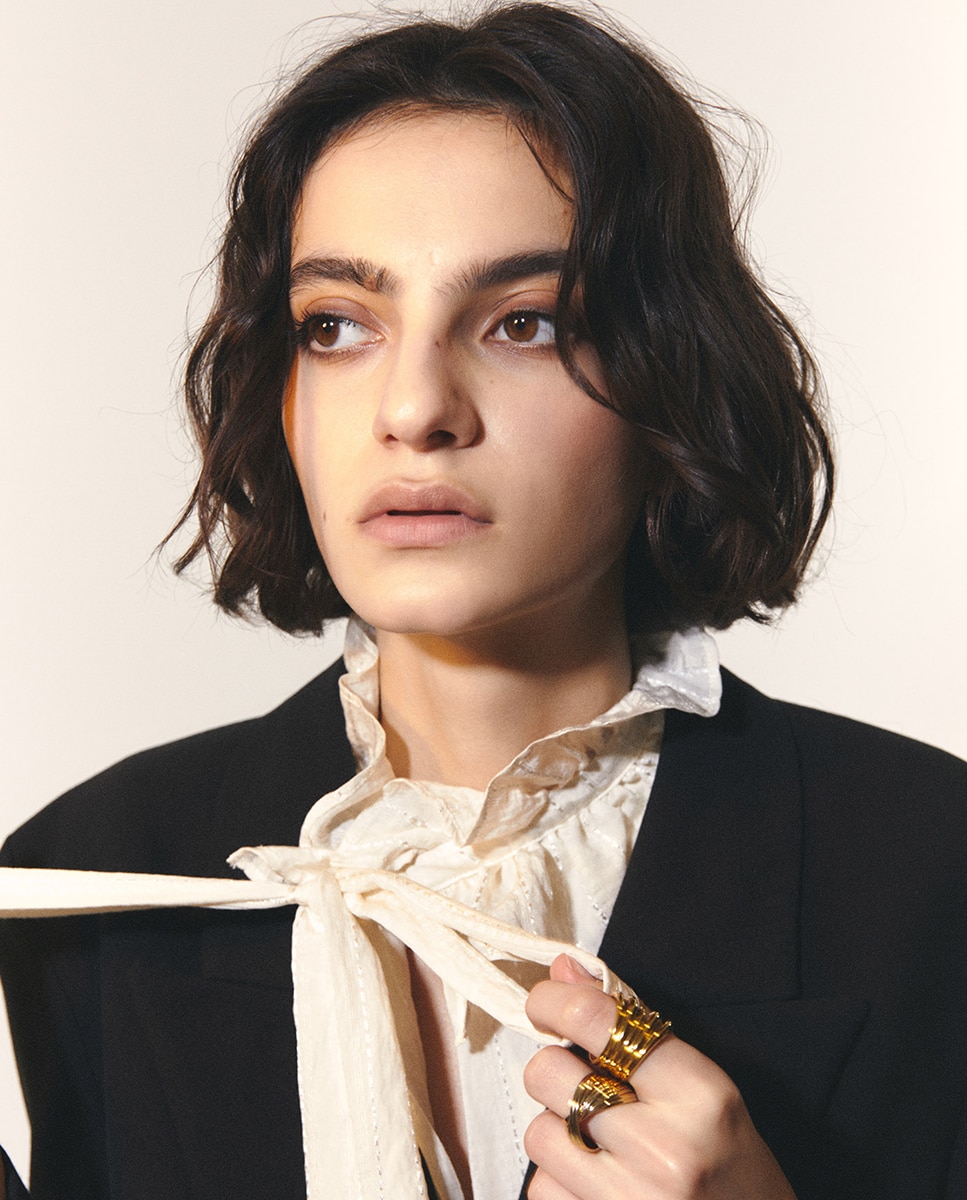 Blazer com Vivos de Veludo Preto-4