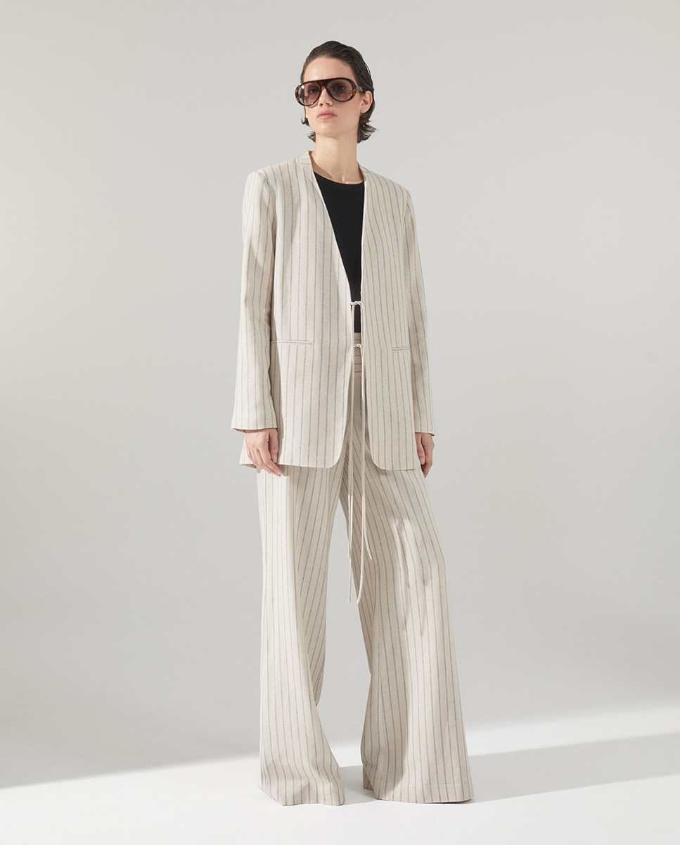 Imagem 0 de Blazer de Fato com Laços