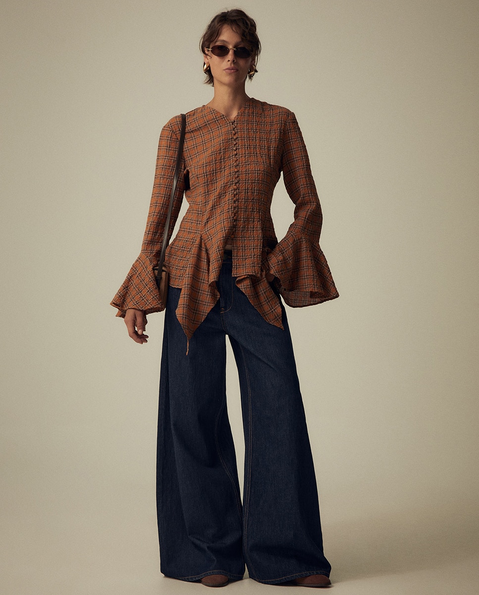Imagen 0 de Blusa cuadros botones