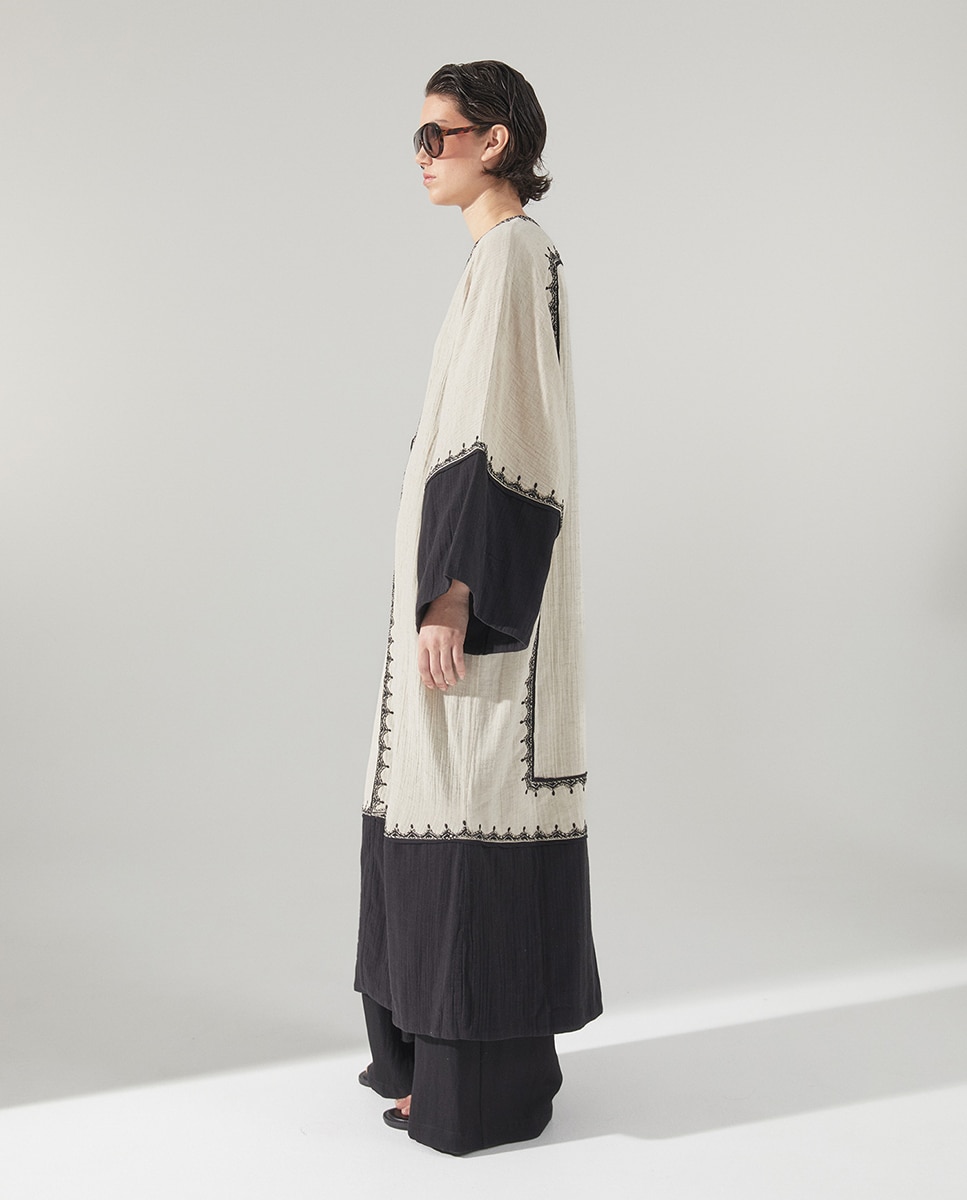 Kimono bordado Cru-4
