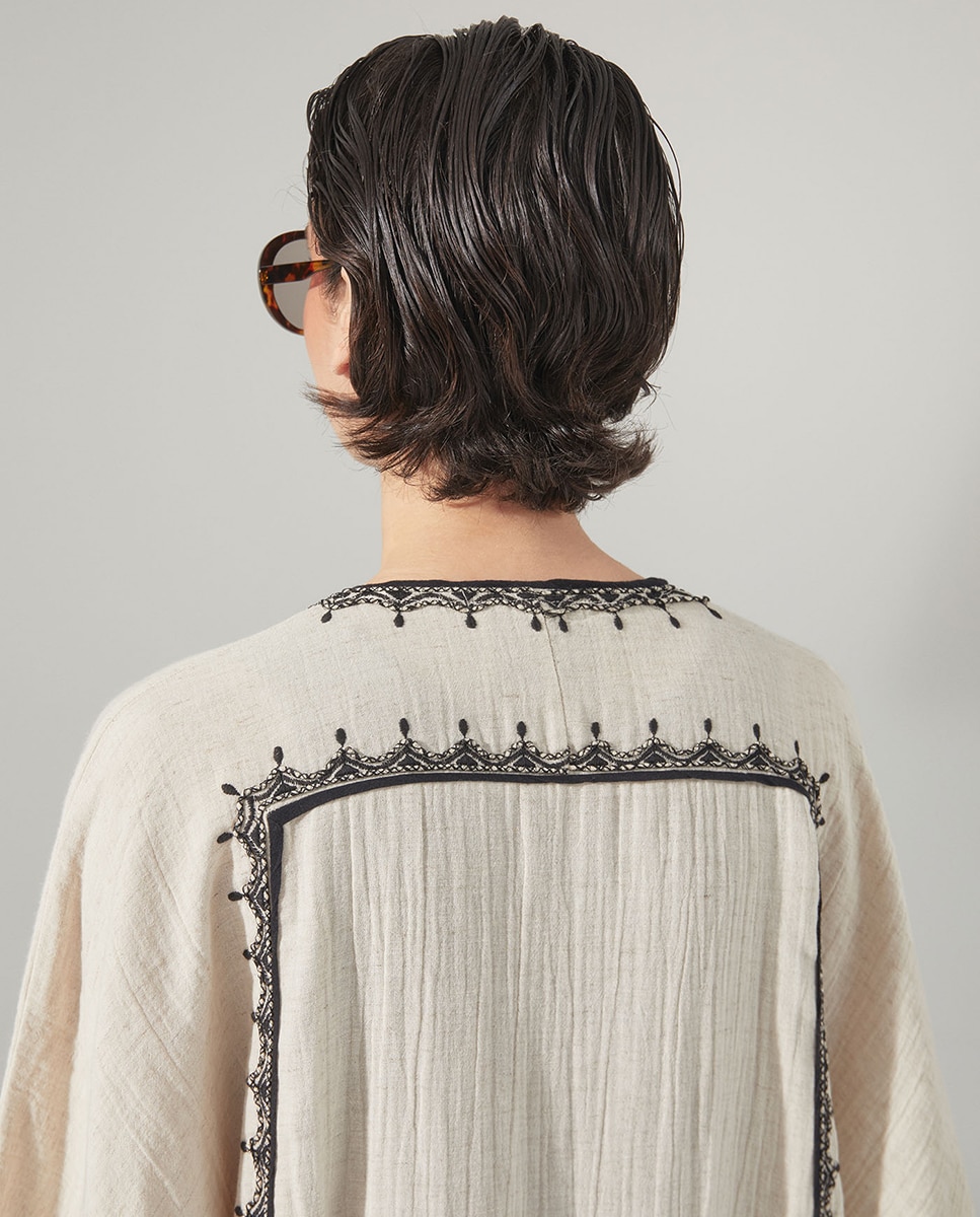 Kimono bordado Cru-6