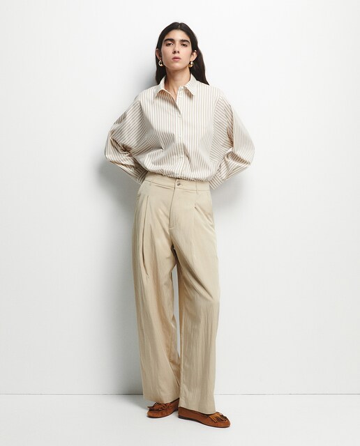 Imagem 0 de Calças com pinças