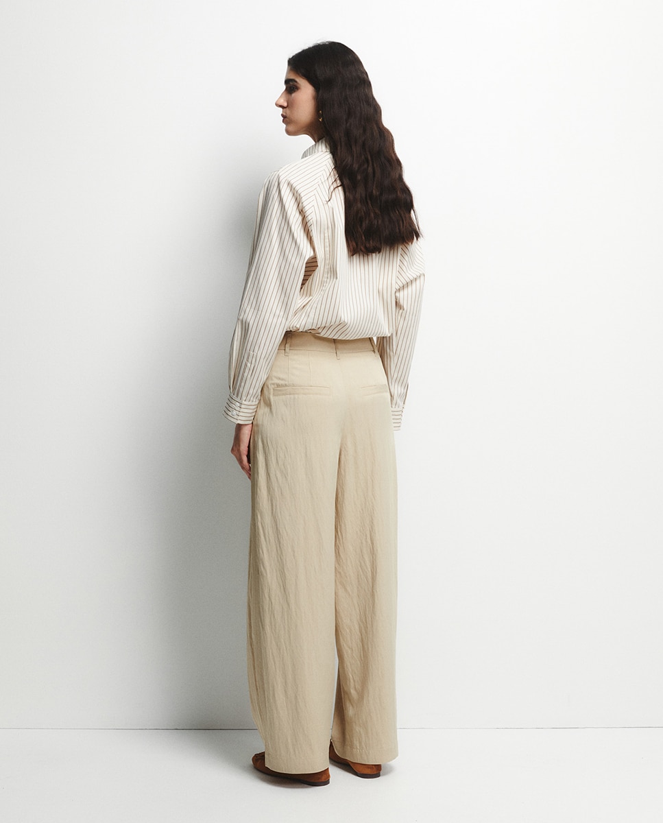 Calças com pinças Bege-4