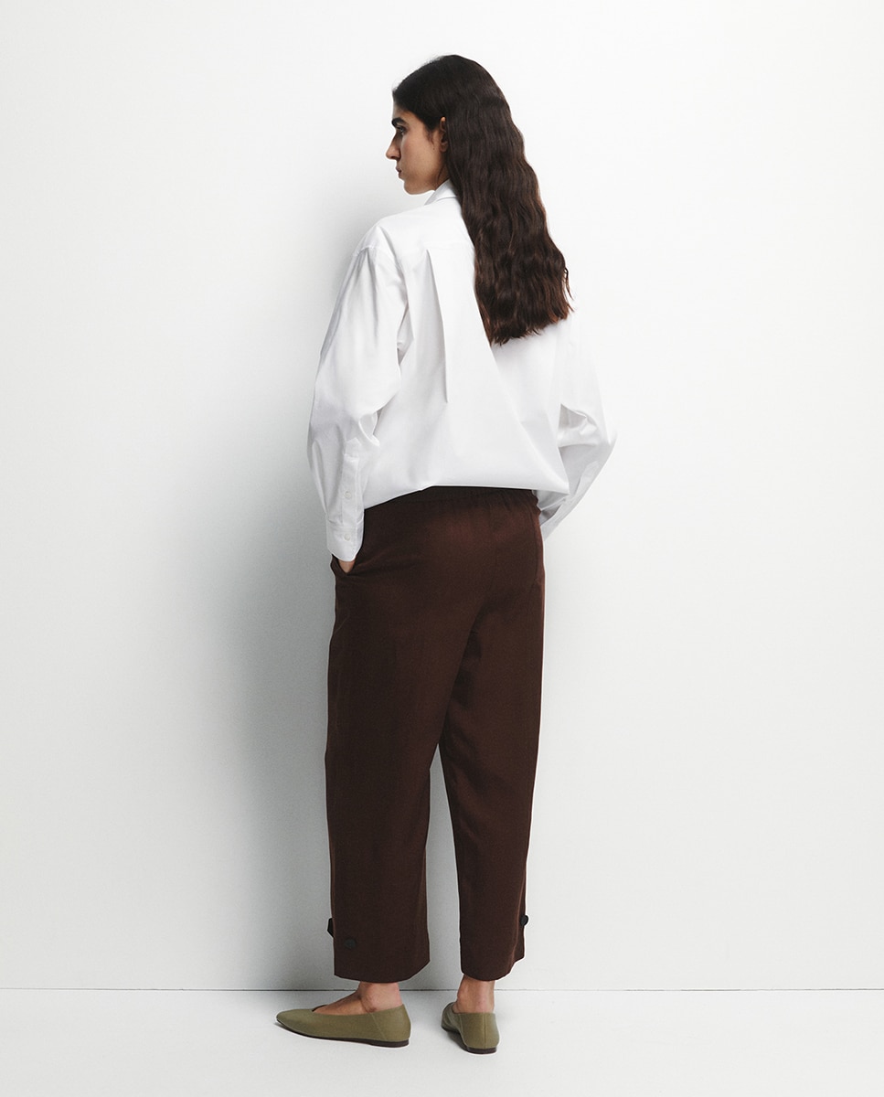 Calças Regular Fluidas Castanho-4