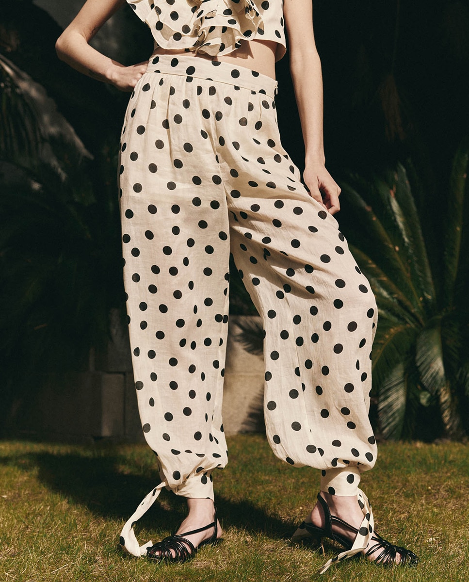 Calças Tipo Bombachas às Bolinhas Cru-2