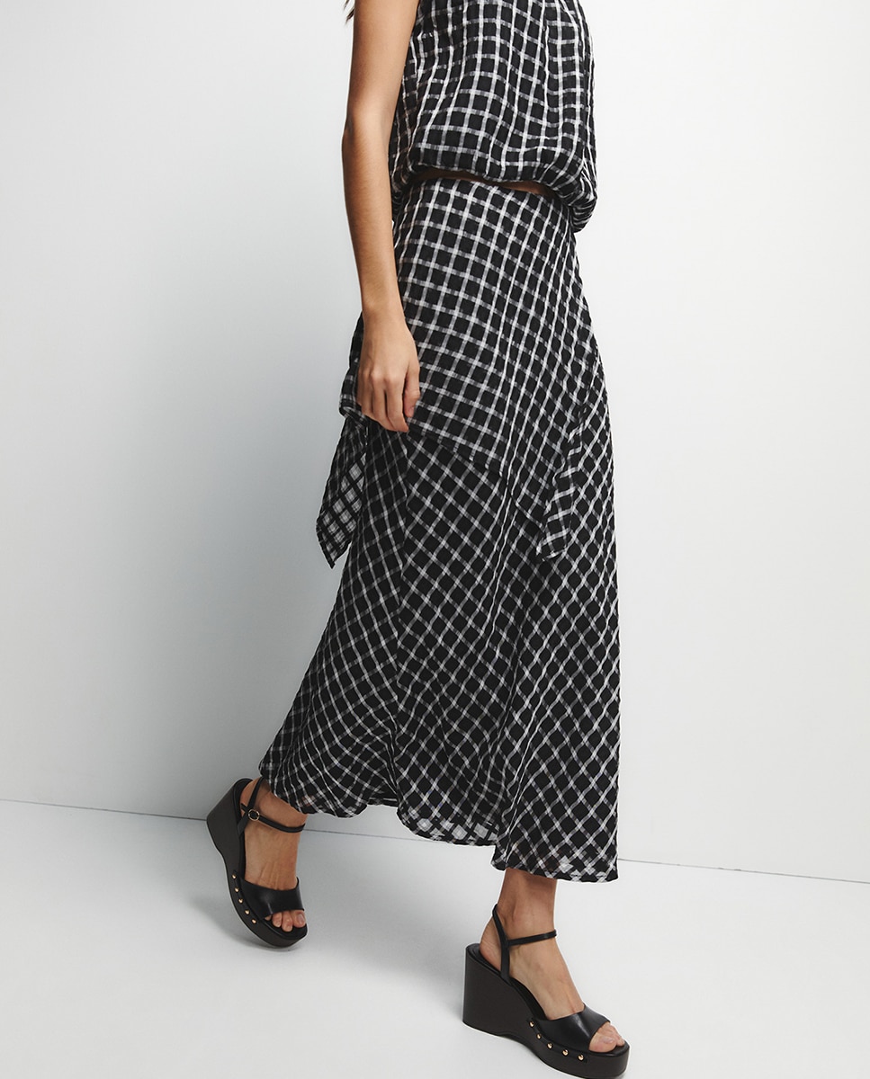 Saia aos Quadrados Preto-3