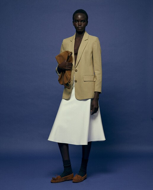 Imagen 0 de Falda midi capa