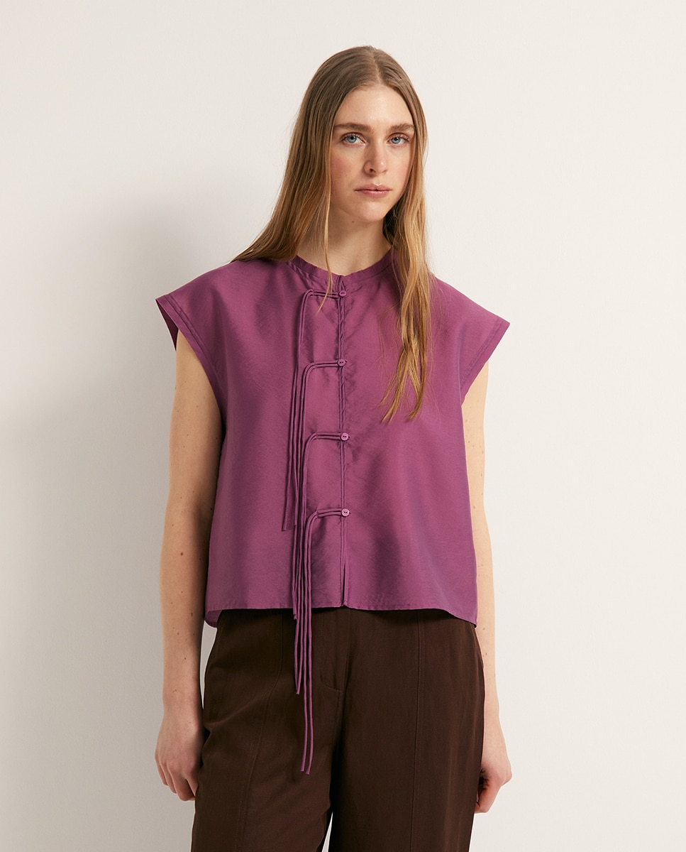 Blusa com Detalhes no Fecho Rosa-1