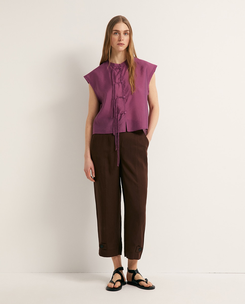 Blusa com Detalhes no Fecho Rosa-2