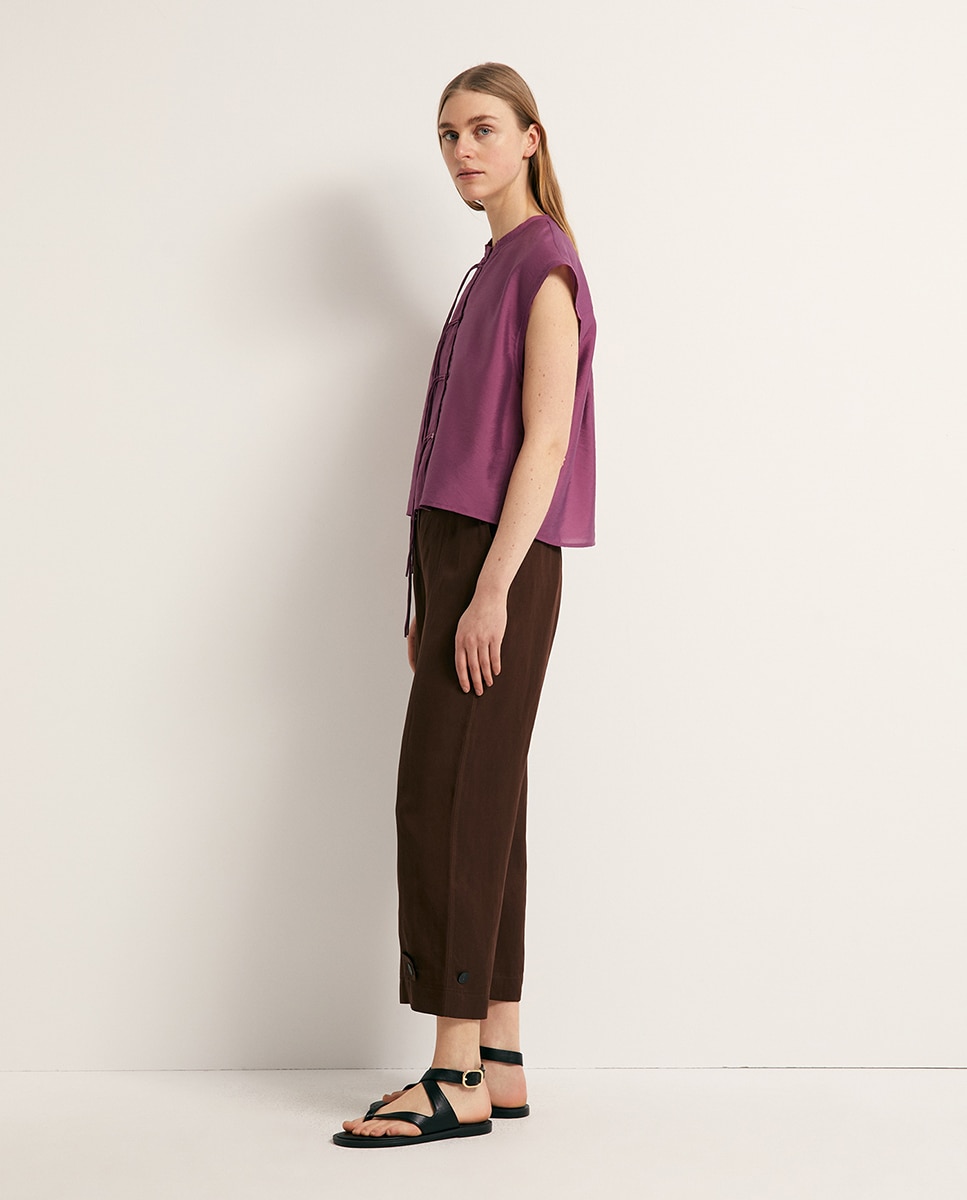 Blusa com Detalhes no Fecho Rosa-4