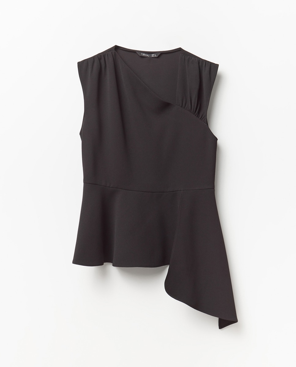 Corpo com Decote Assimétrico Preto-8