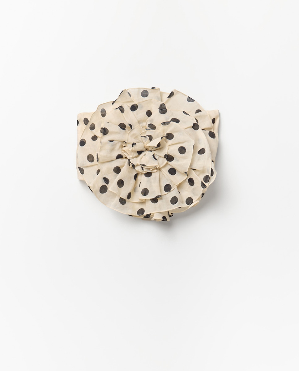 Top às Bolinhas e com Estampado Floral Branco-5