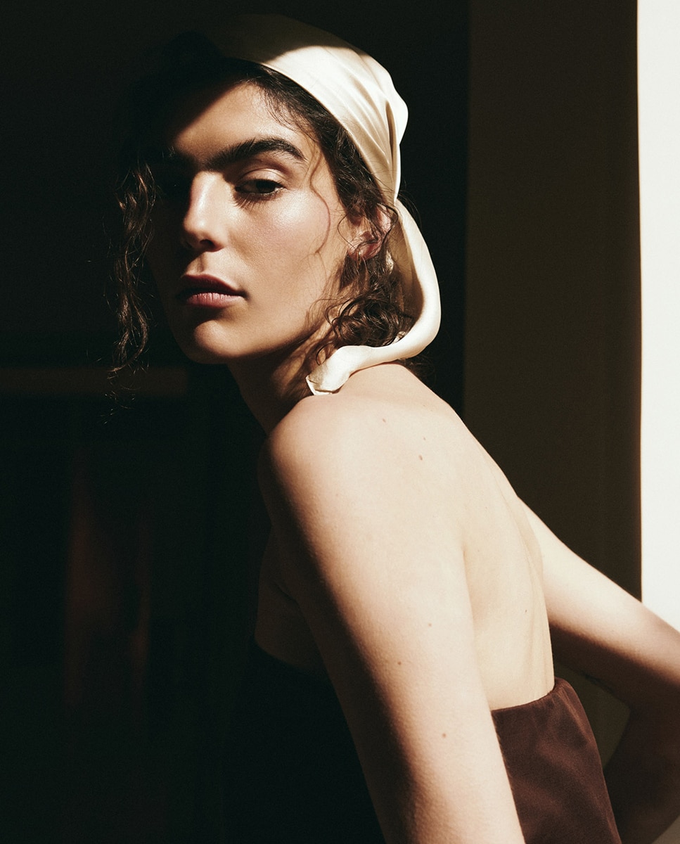 Top com Decote Caicai Castanho-4