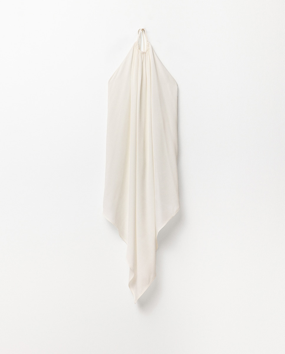 Blusa Halter Assimétrica Marfim-6