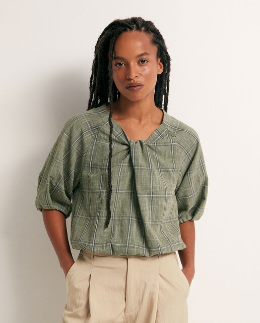 Imagen 0 de Cuerpo cuadros verdes