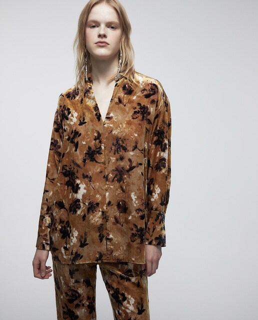 Imagen 0 de Camisa terciopelo estampada