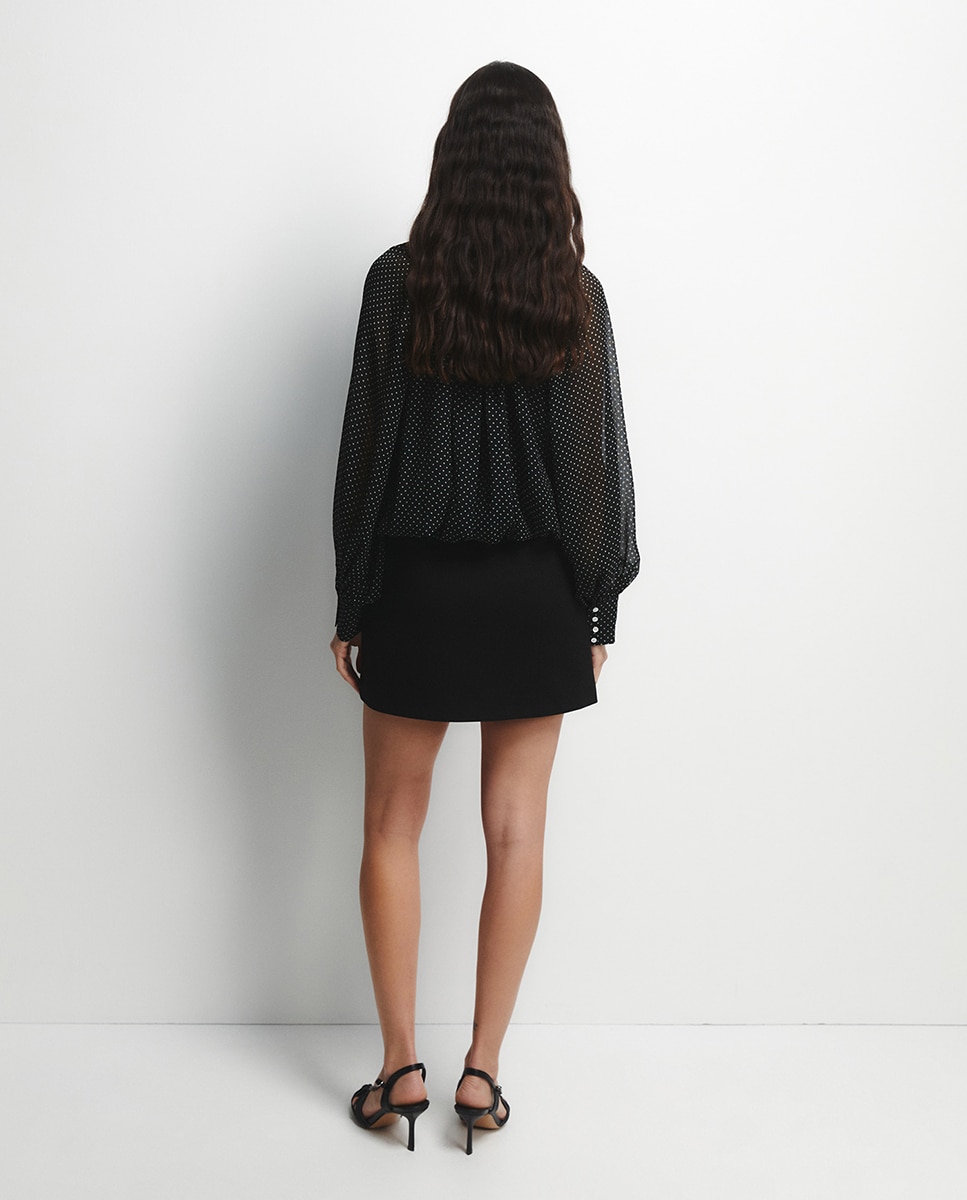 Blusa às Bolinhas Preto-5