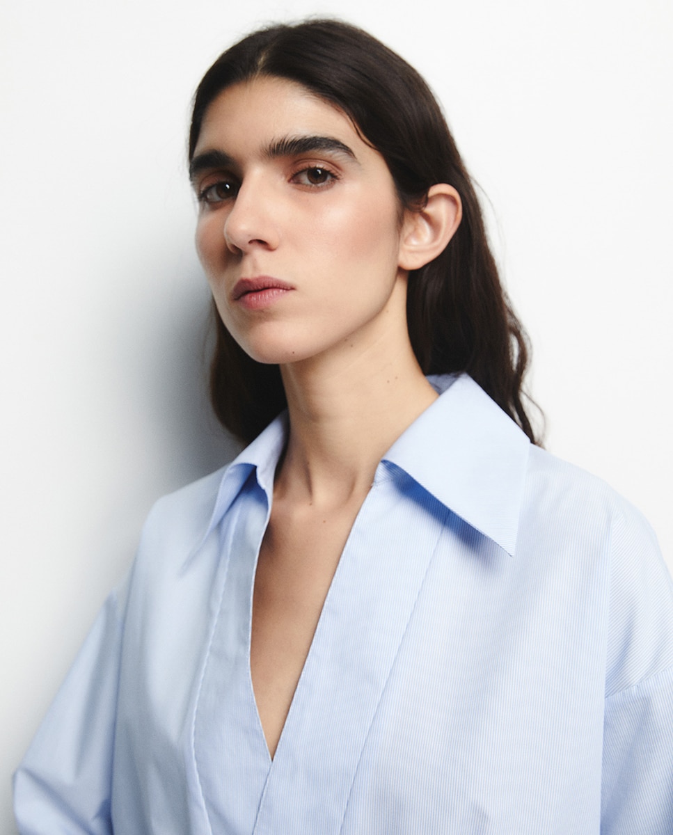 Camisa Tipo Polo às Riscas Azul-3
