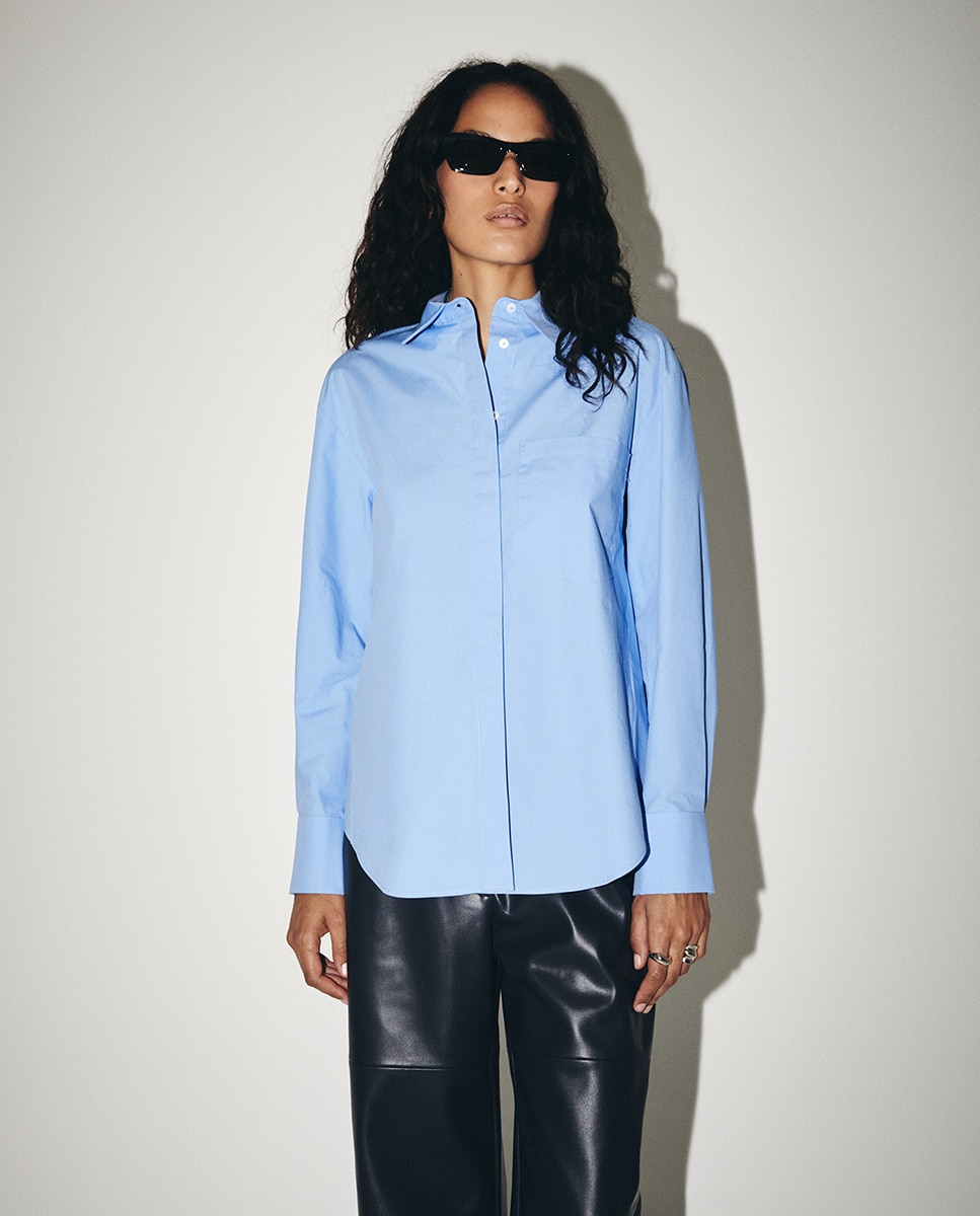 Imagen 0 de Camisa azul popelín