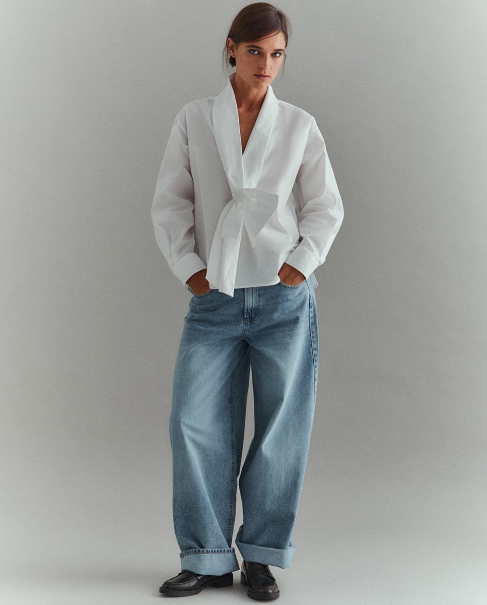 Imagem 0 de Blusa de Popelina com Laço
