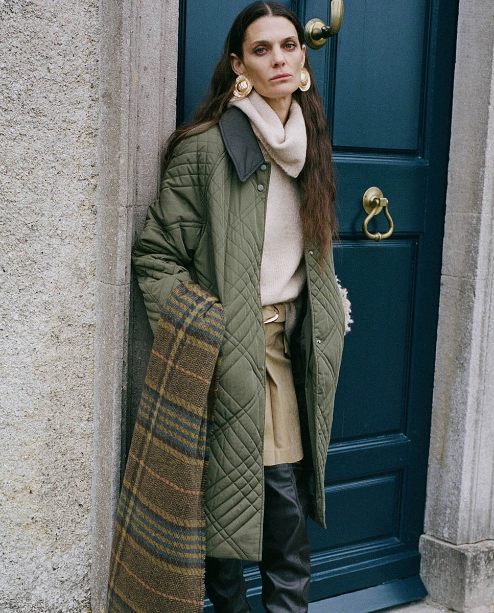 Sobretudo Acolchoado com Gola Caqui-1