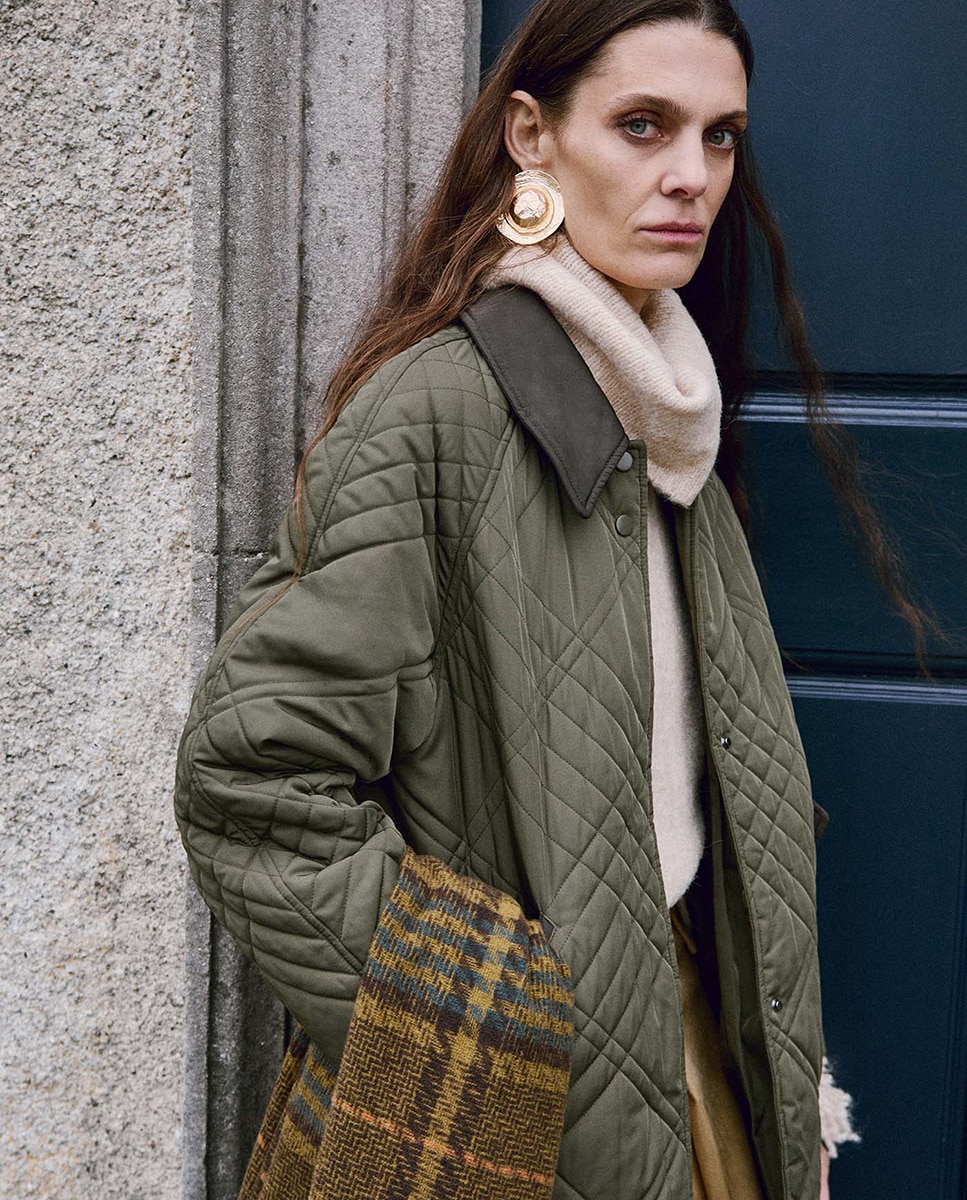 Sobretudo Acolchoado com Gola Caqui-2