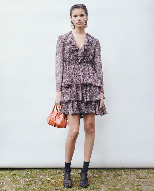 Vestido corto volantes