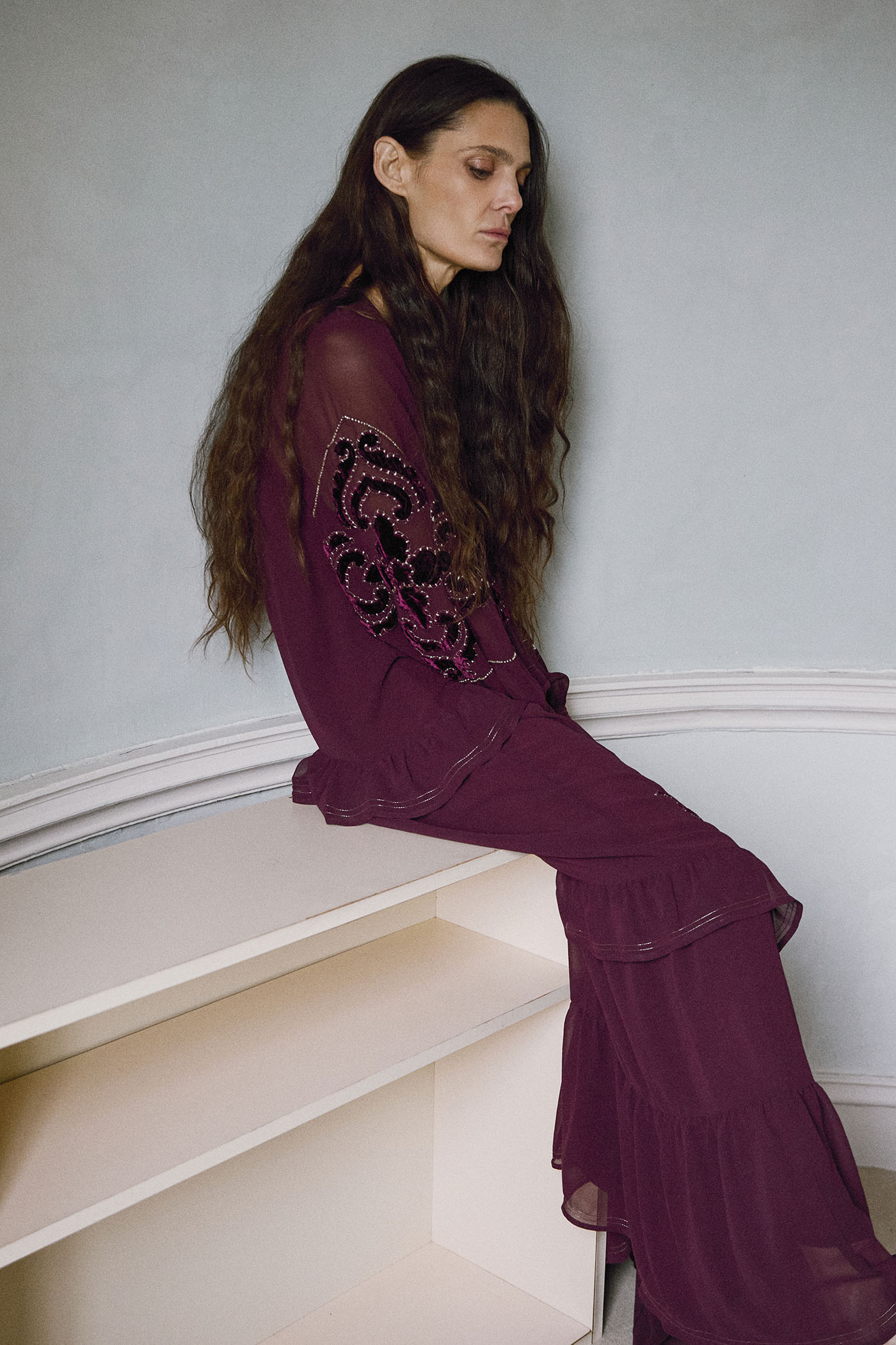 Vestido comprido com bordados Beringela-3