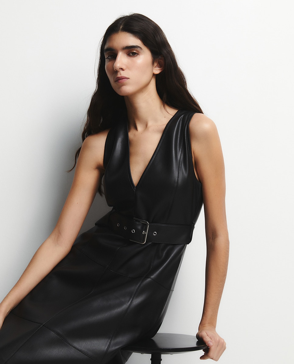Vestido midi Preto-8