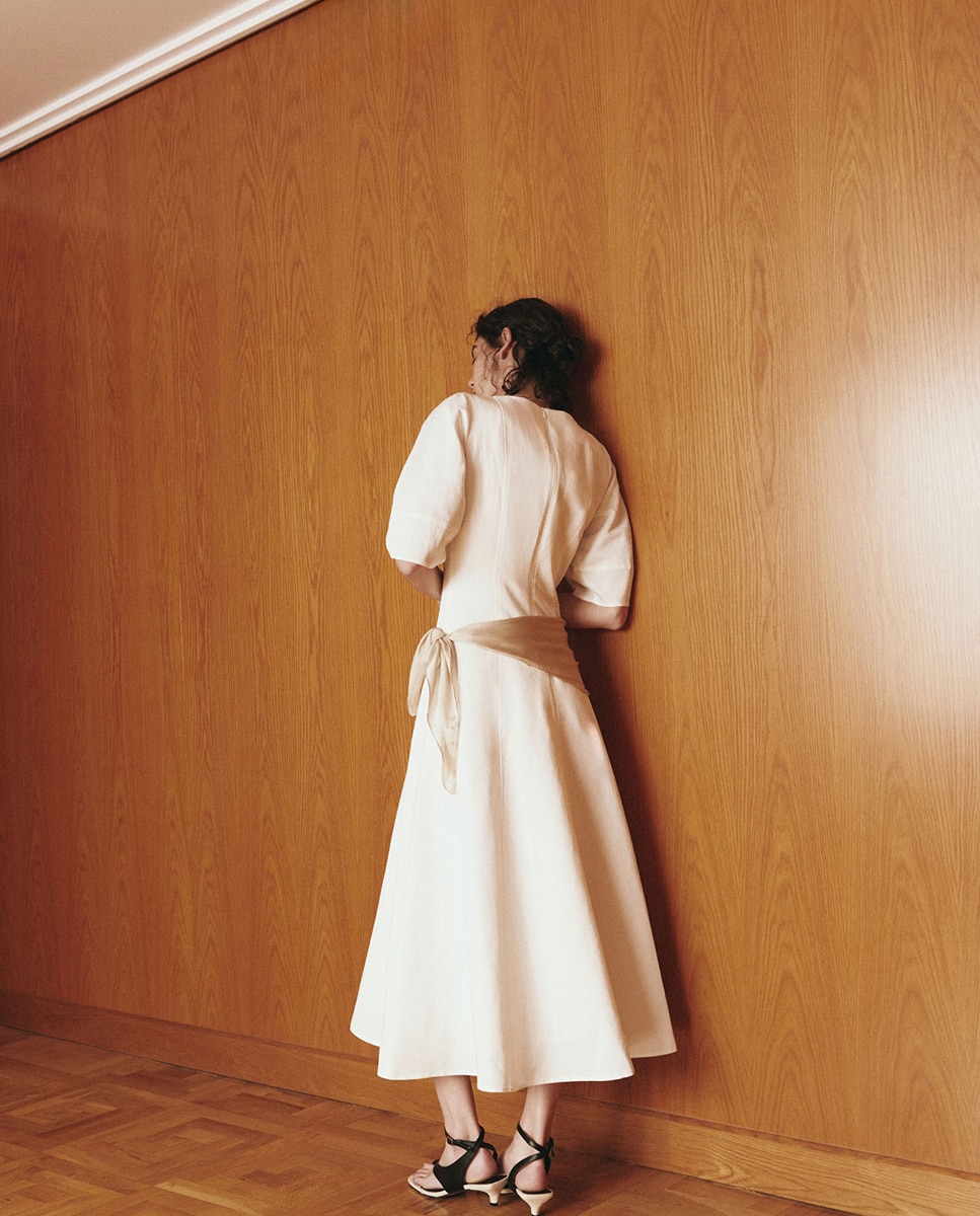 Vestido Midi com Manga Branco-4