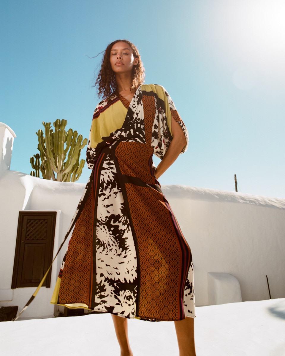 Sfera - Vestido estampado pañuelo.