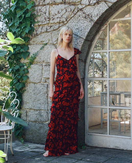 Imagen 0 de Vestido volantes estampado