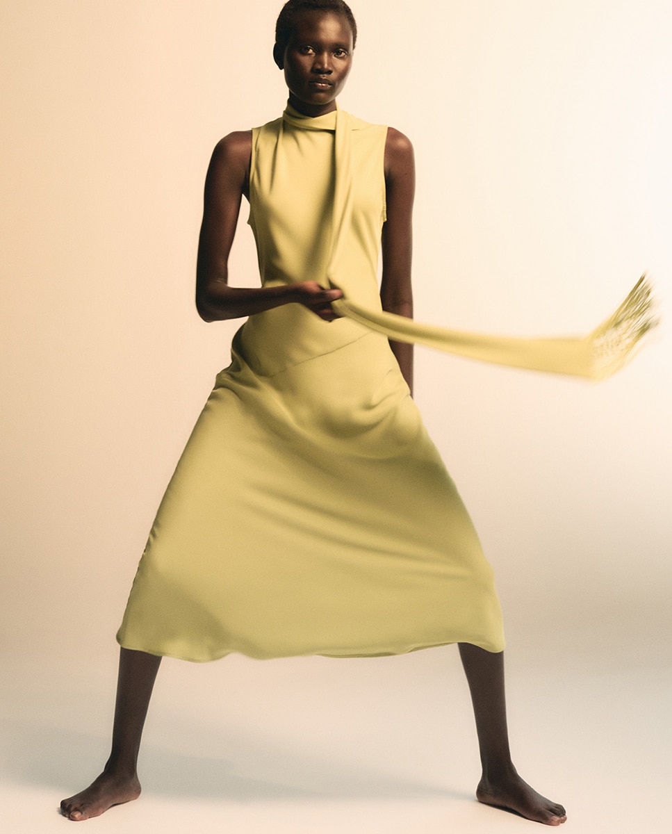 Imagem 0 de Vestido de Lenço Midi