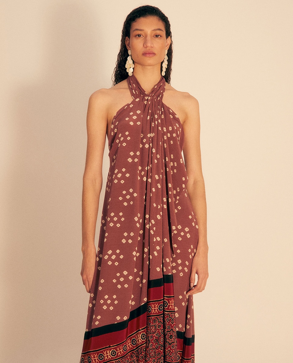 Vestido de Gola Halter Estampado Bordeaux-3