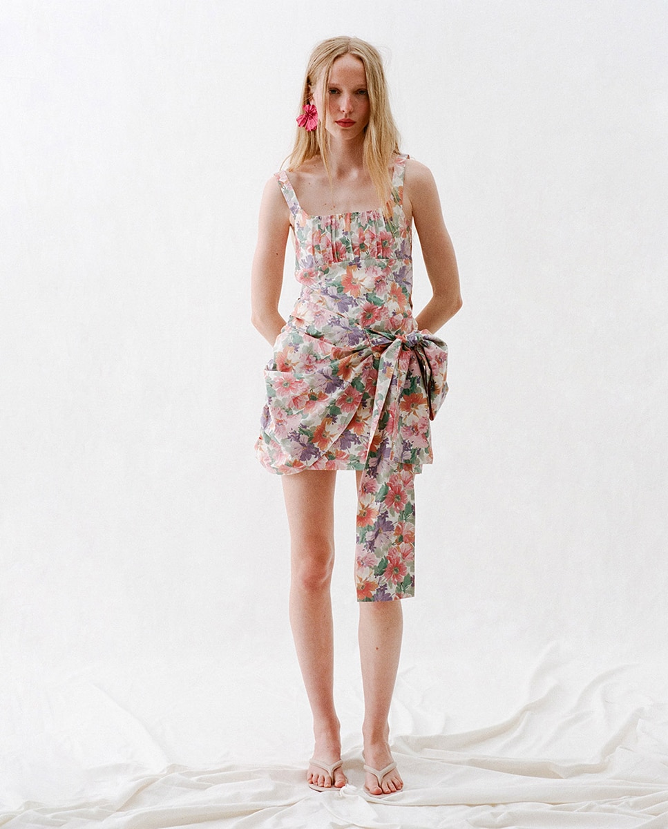 Imagem 0 de Vestido Mini com Margaridas
