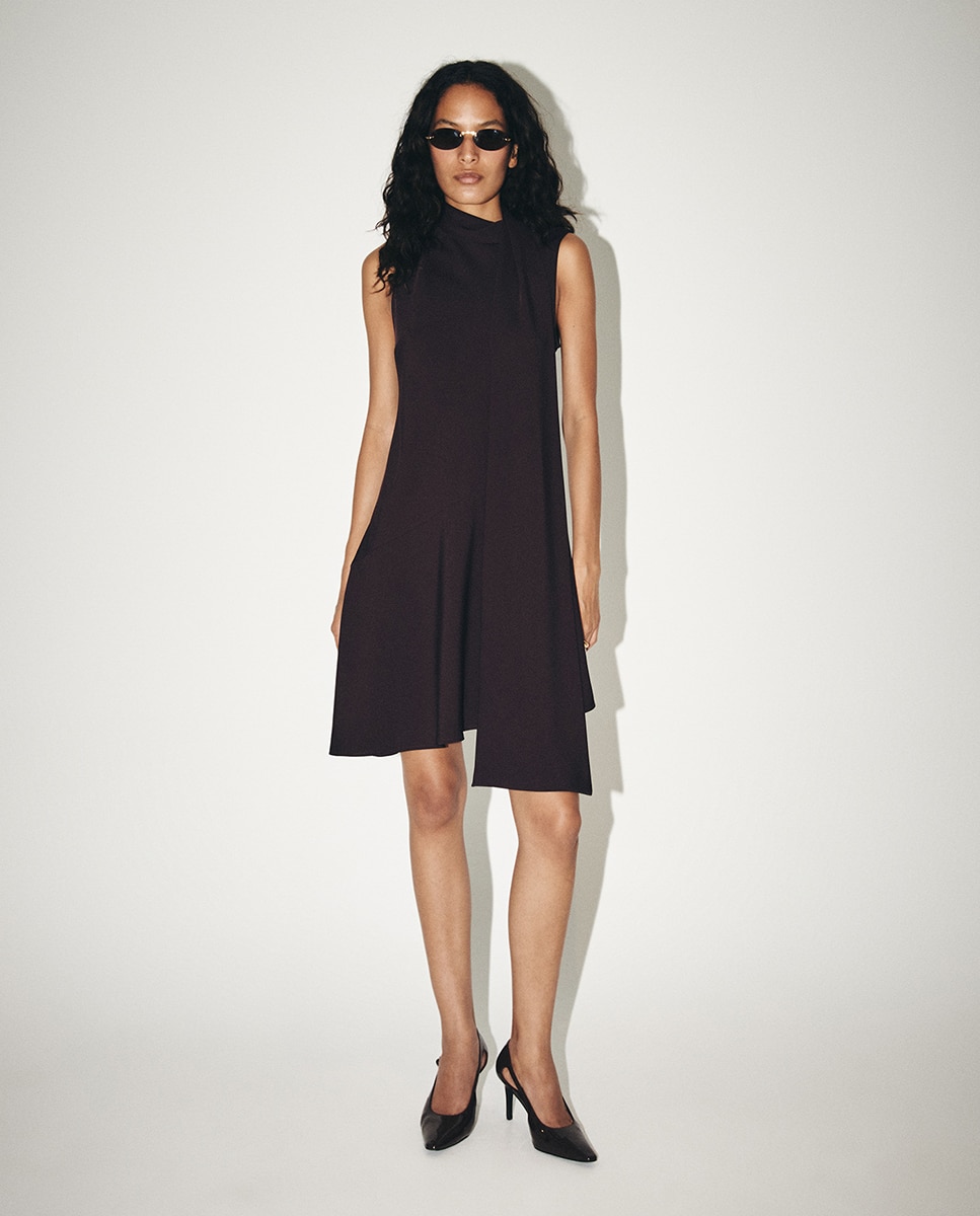 Imagem 0 de Vestido Mini com Écharpe
