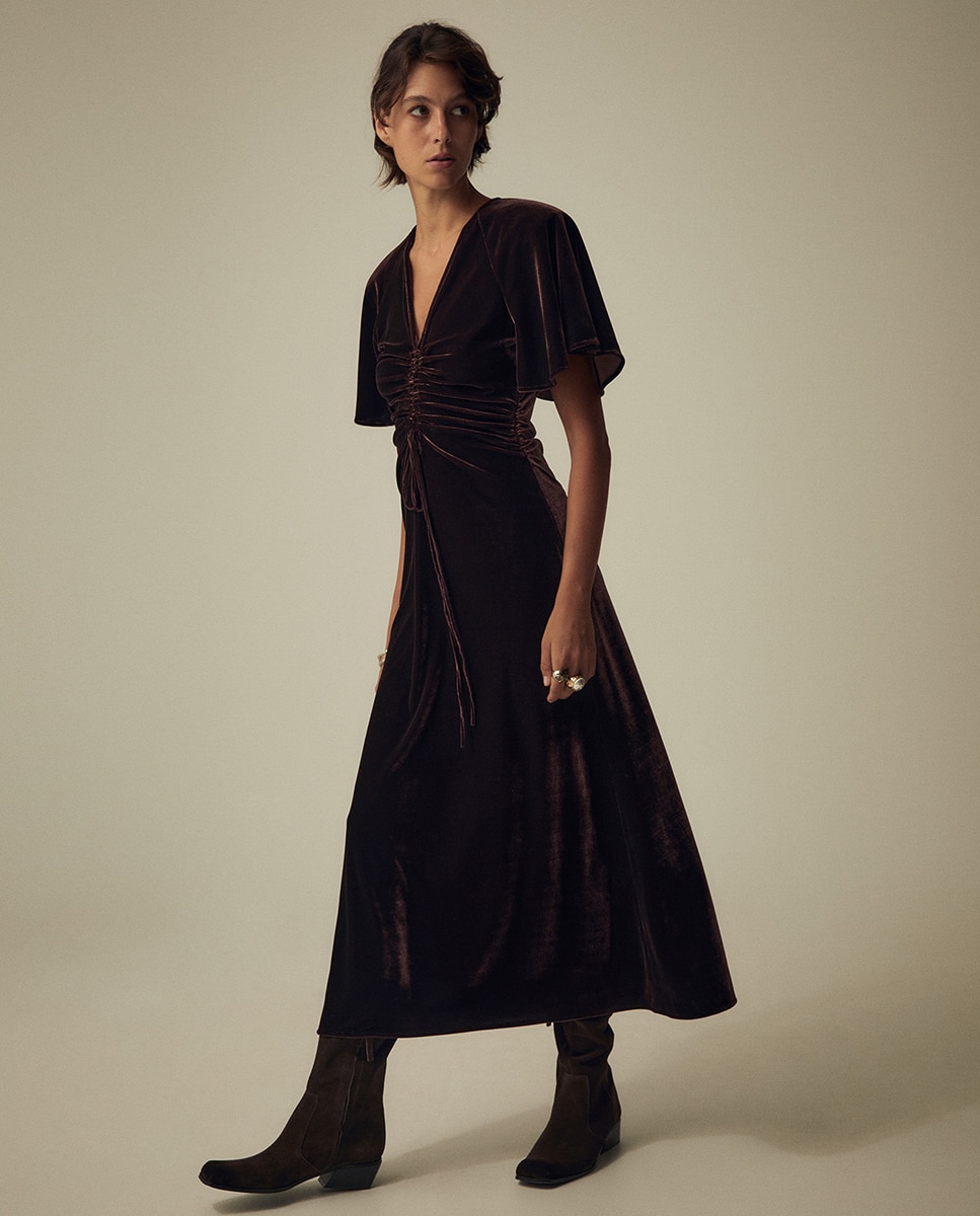 Imagen 0 de Vestido midi terciopelo