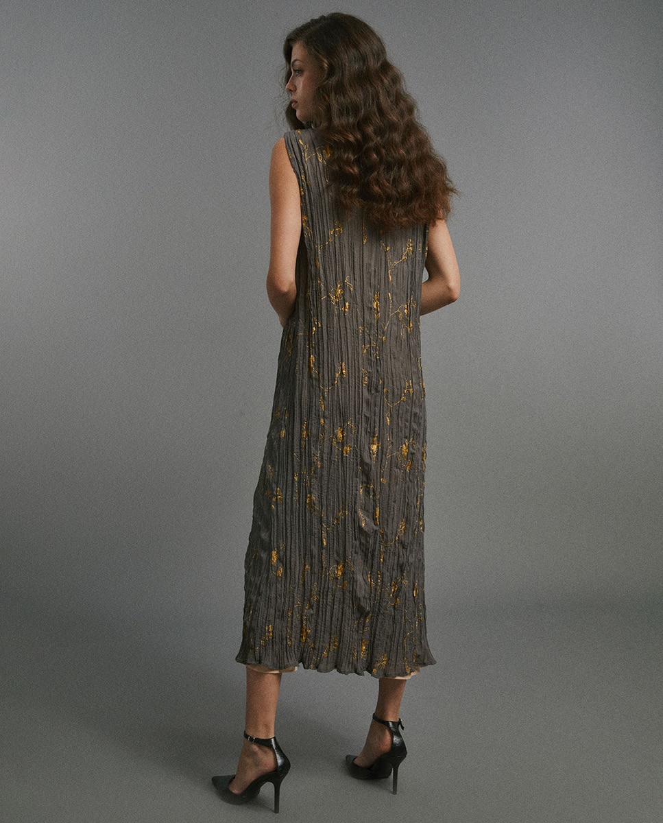 Vestido Regular com Bordados Cinzento-claro-5