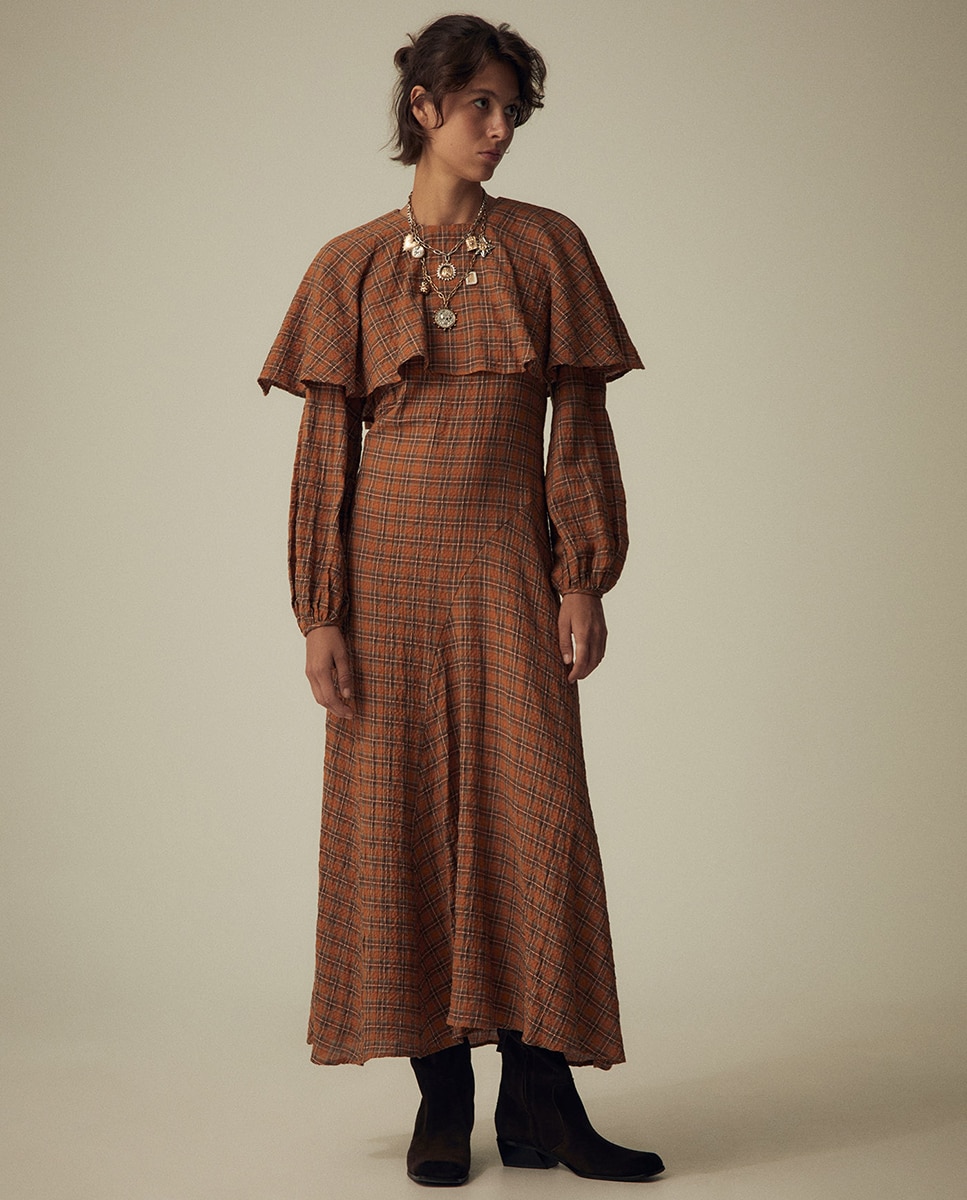 Imagem 0 de Vestido com Capa aos Quadrados