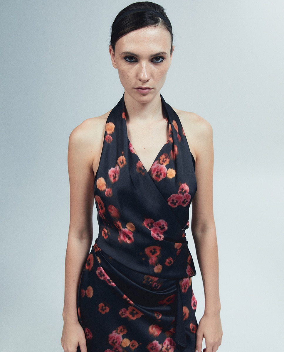 Vestido Estampado Halter Preto-2