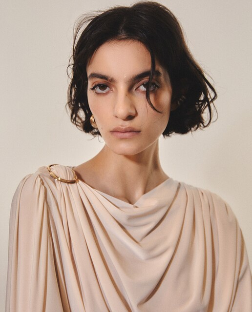 Imagen 0 de Top aplique cut