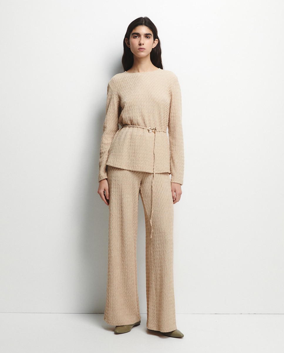 Blusa com Estrutura de Peça Bege-2