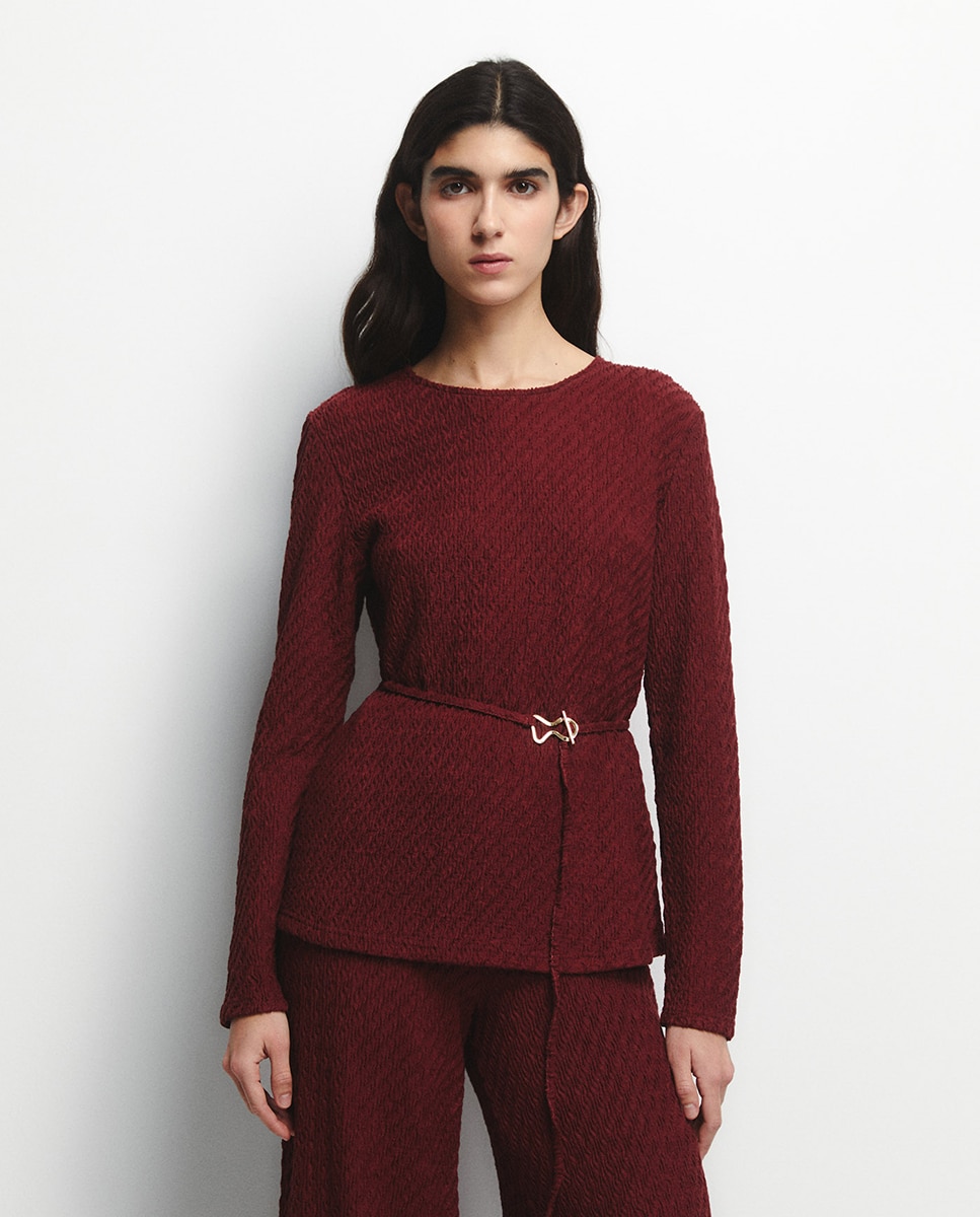 Blusa com Estrutura de Peça Bordeaux-1