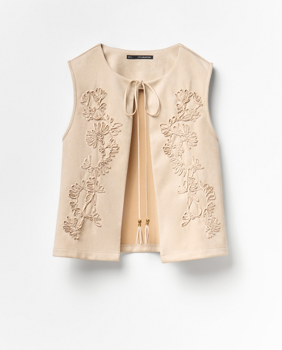 Colete de Camurcina com Bordado Cru-5