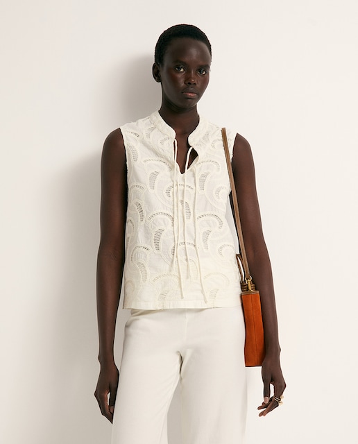 Imagen 0 de Top bordado oriental