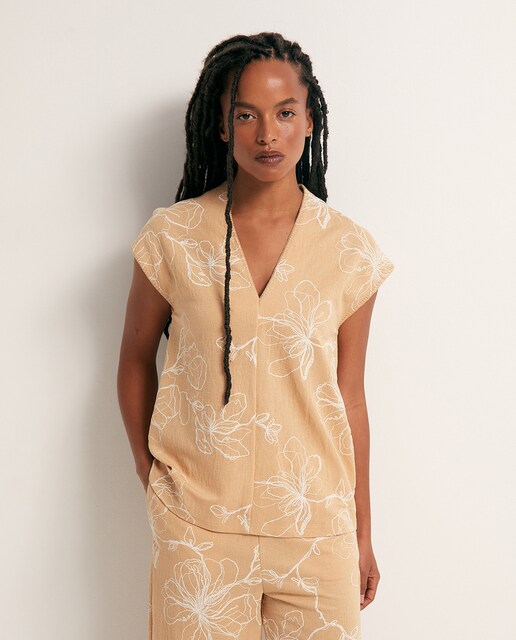 Imagen 0 de Top lino puff