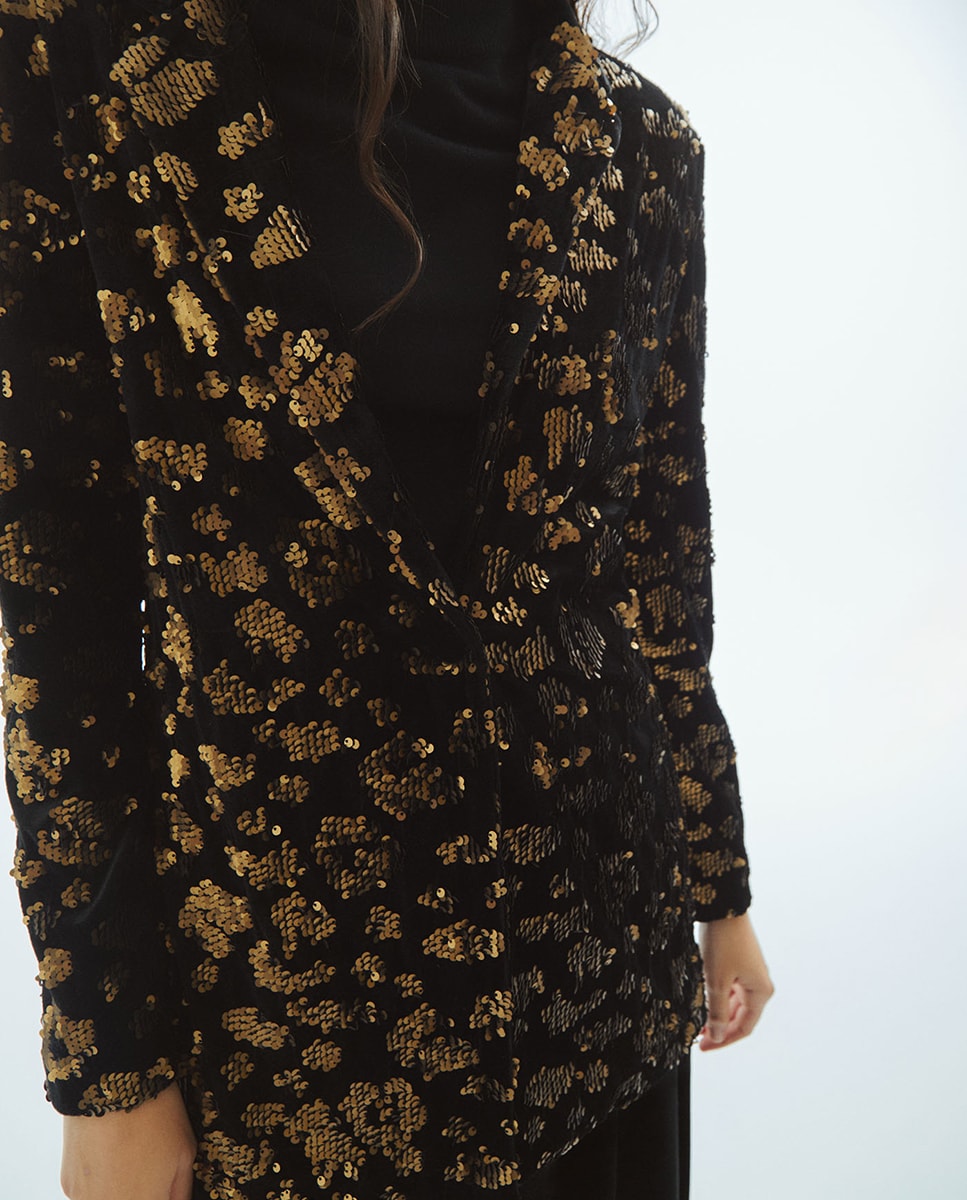 Blazer com Lantejoulas Ouro-4