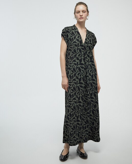 Imagem 0 de Vestido Básico Tipo Túnica