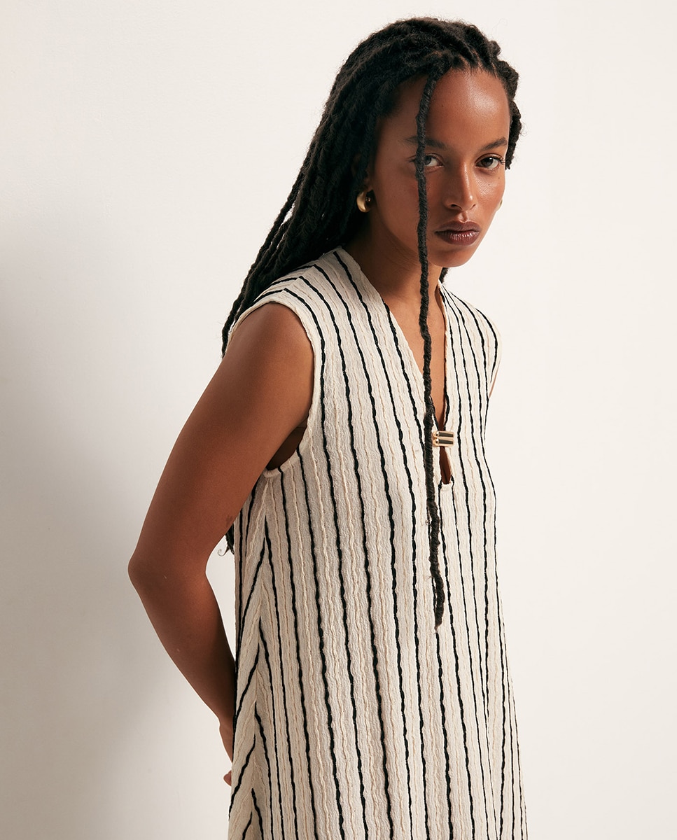 Vestido com Estrutura e Peça Branco-marfim-3